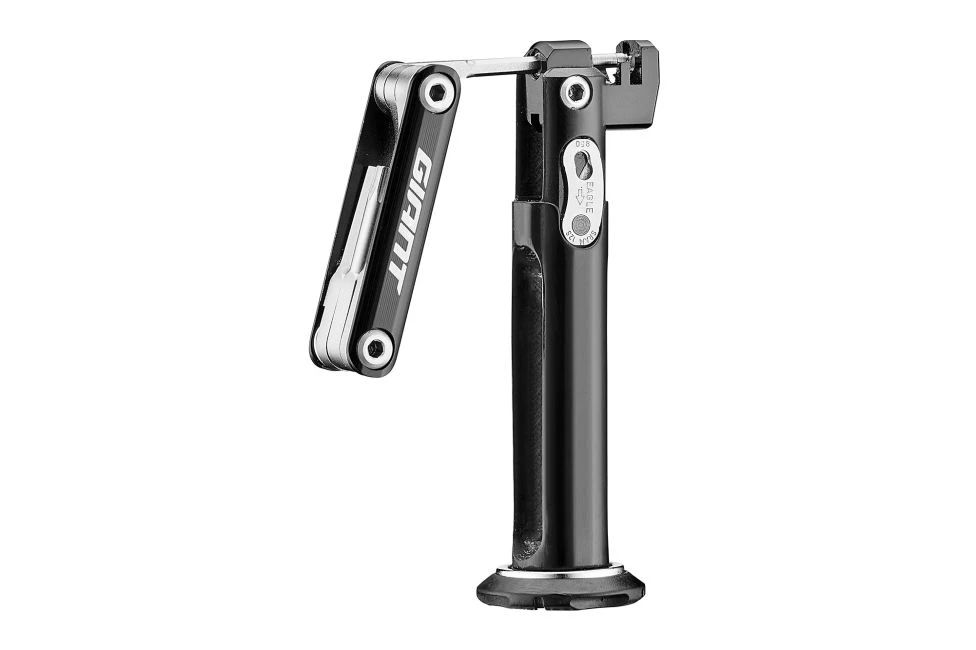 Giant Clutch Crank Core Storage - Image 3